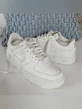 Nike Air Force 1 Pixel Triple White W 6.5